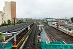 相老駅ではわたらせ渓谷鉄道と接続。左が東武桐生線、
