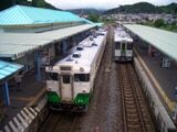 気仙沼駅に停車する列車＝2004年（撮影：南正時）