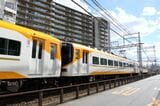 この列車は16000系第9編成と16010系による4両編成（記者撮影）