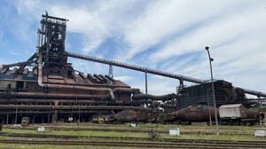中国の鉄鋼産業 生産・輸出入・設備と主要220社の動向