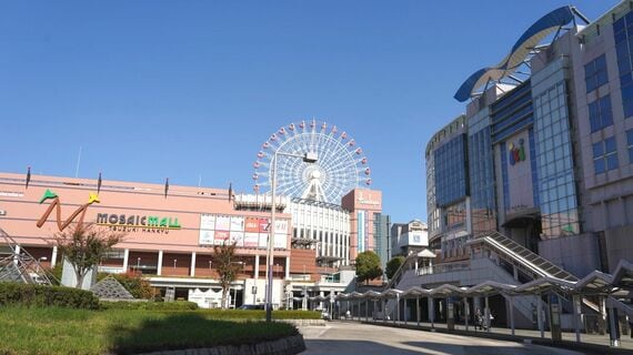 横浜市営地下鉄センター北駅のロータリー