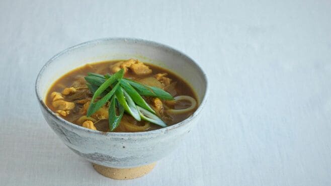 超簡単！スパイス香る｢カレーうどん｣の作り方