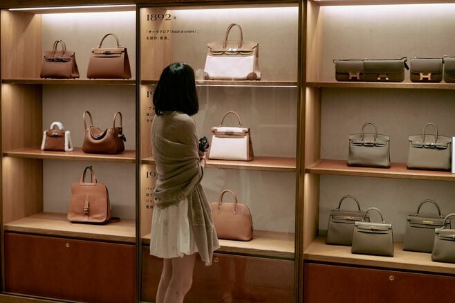 日本は｢中古高級ブランド市場｣の中心地になった