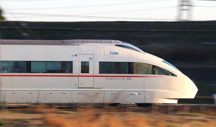 疾走する「VSE」50000形