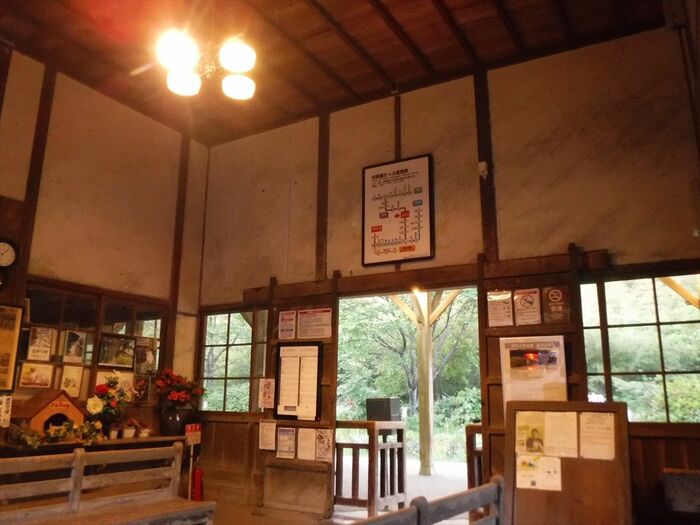 歴史を感じる嘉例川駅