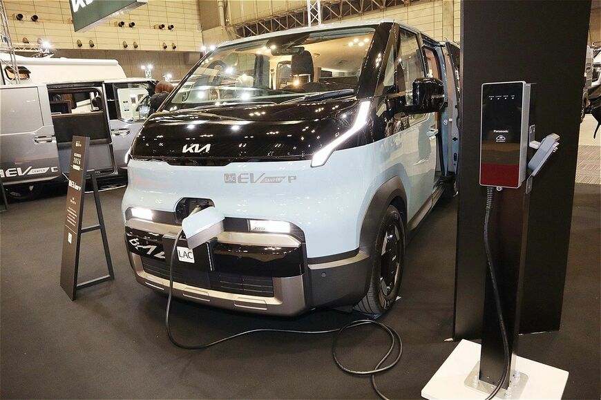LACホールディングスのBEVキャンピングカー「LAC EVキャンパーP」（写真：筆者撮影）