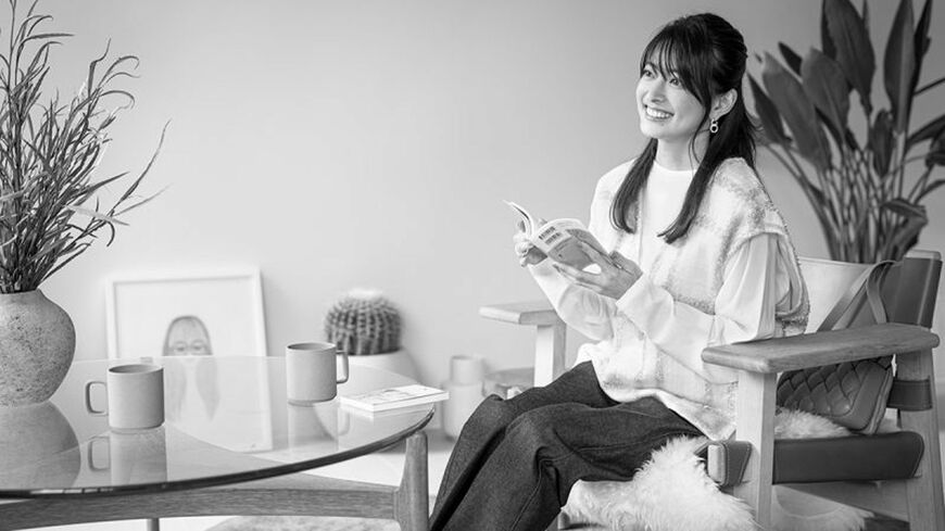 子育てや家庭に重心を置きながら自分のペースでじっくり仕事を続ける、乙葉さんにお話をうかがいました（撮影／眞板由起）