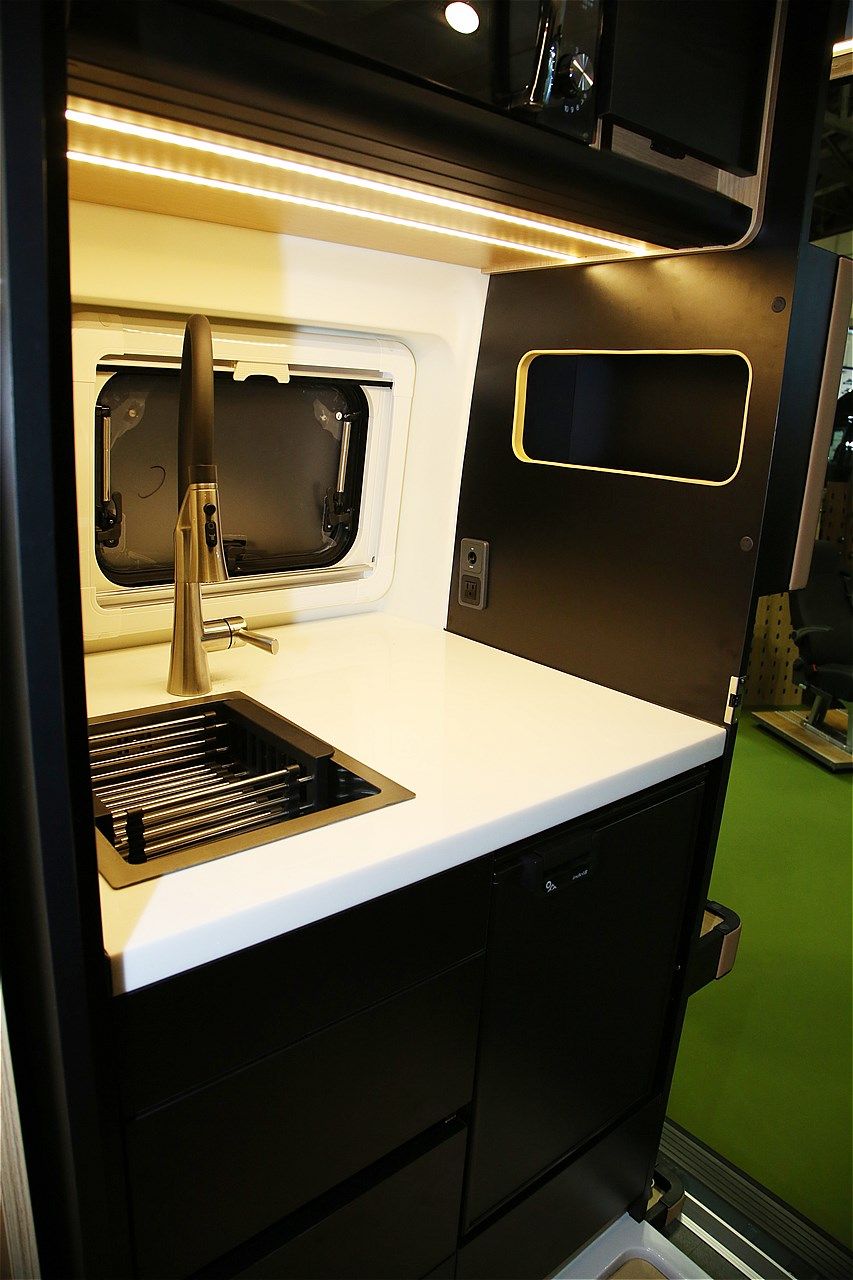 ホワイトハウスキャンパー「トリノ」（筆者撮影）