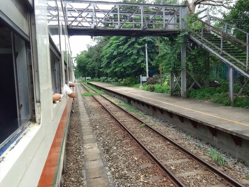高床化されている環状線ホーム（筆者撮影）