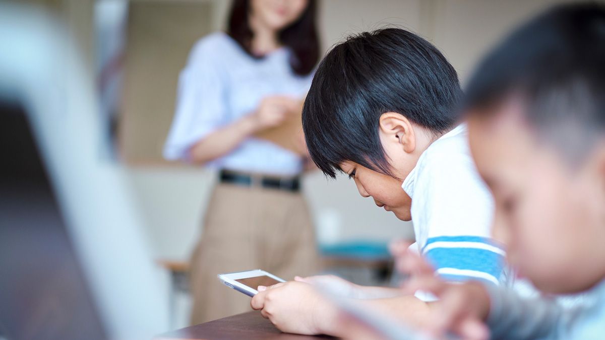 "デジタル教科書の導入"本当の問題点を見落としている、紙かデジタルかより重要な「教科との相性」と「教師の専門性」 | キャリア・教育 | 東洋経済オンライン