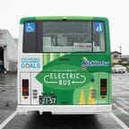 「レトロフィット電気バス」の後部