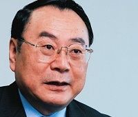 上田準二・ファミリーマート社長--3~4年後に市場は飽和、中小チェーン再編は必至