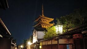 猛暑の京都《夜なら観光できる？》インバウンド客はいる？…嵐山､鴨川､祇園､清水を歩いてわかった｢意外な実態｣
