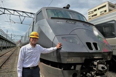 JR九州の｢顔｣787系､時代を超えたインパクト 斬新デザインと快適設備