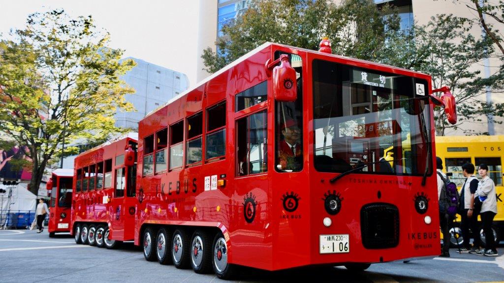 何だこれ 池袋に登場 謎の赤いバス 誕生秘話 ローカル線 公共交通 東洋経済オンライン 社会をよくする経済ニュース