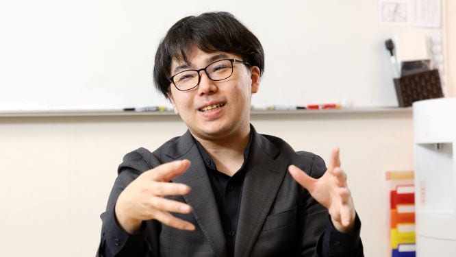 東大生の勉強法について語る西岡壱誠氏