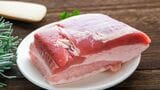 日本人の3人に1人がかかっているという脂肪肝。肉の脂身や揚げ物など、アブラの摂りすぎが原因ではないよう（写真：kikisorasido／PIXTA）