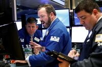 米国株式はナスダックが過去最高値更新 フランス大統領を選受け安心感が広がる