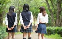 生徒への強硬な｢黒髪強要｣は人権侵害になる 暴行罪､強要罪で損害賠償が発生する場合も