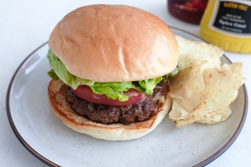 出来上がったハンバーガー