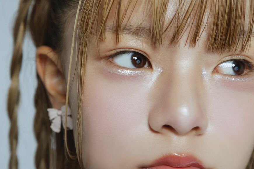 涙袋メイクをした子ども