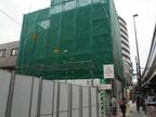駒沢大学駅西口に建設中のビル