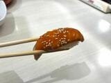 魚べいの『サーモン漬け風（150円）』