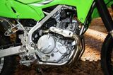 カワサキモータースの「KLX230」（筆者撮影）
