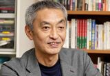 大島新／フジテレビを経てフリーとなり『情熱大陸』など数多くの番組を演出。2009年映像制作会社「ネツゲン」設立。映画監督作品に『なぜ君は総理大臣になれないのか』『香川1区』。プロデュース作品に『私のはなし 部落のはなし』など。（撮影：梅谷秀司）