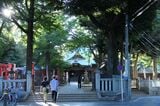奥の雑司ヶ谷鬼子母神堂は国指定重要文化財（記者撮影）