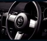 マツダの3代目「ロードスター（NC1）」（写真：マツダ）