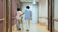 介護士が伝授､介護施設｢ハズレを避ける｣納得の技 "オムツ交換は定時のみ"という劣悪な施設も