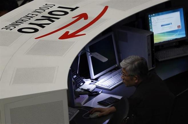 日経平均大幅続落､488円安の1万4327円