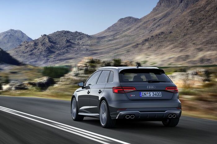 アウディ S3 スポーツバック｜Audi S3 Sportback