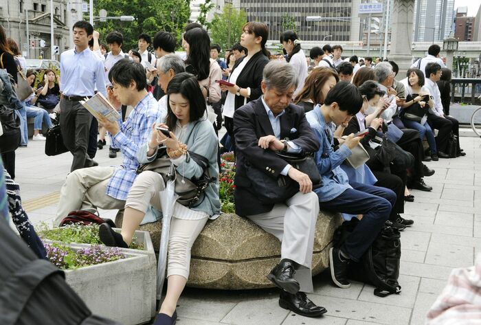 淀屋橋駅前の様子