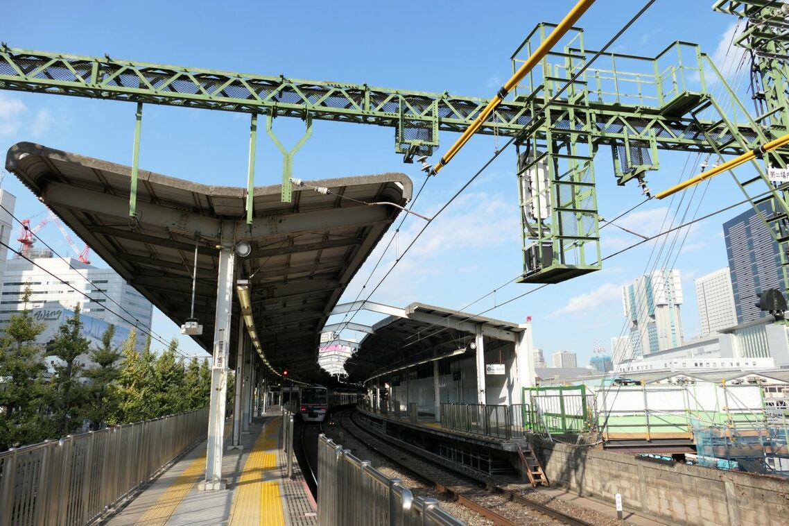京急品川駅のホームの端