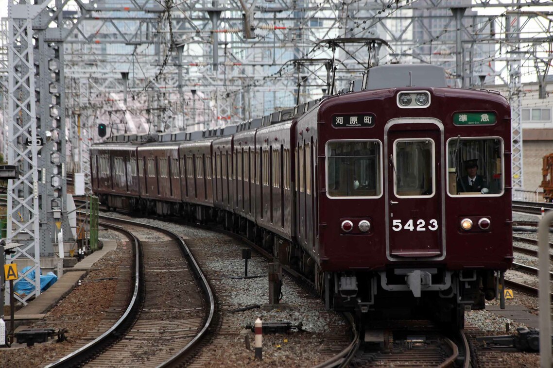 京都線の5300系準急