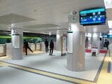 開業日前日の博多駅ホーム＝2023年3月26日（記者撮影）