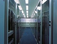 一等地のオフィス街に増殖中、都心型データセンター人気のワケ