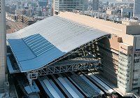 大阪百貨店決戦！　増床・新店に沸くキタ、供給過剰の懸念もたげる