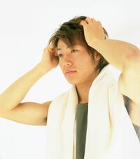 髪と頭皮をいたわる栄養、コンビニで補う！ 食欲の秋、スポーツの秋、抜け毛の秋……