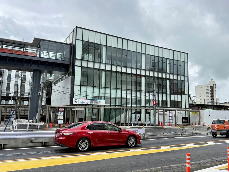 名鉄名古屋本線の通る東岡崎駅