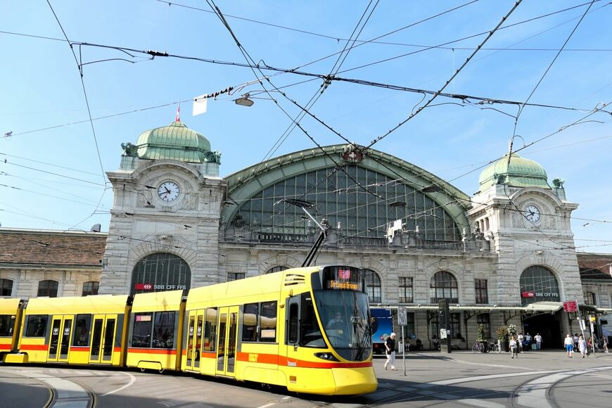 ドイツとの国境バーゼルのトラム（筆者撮影）