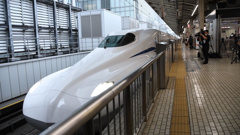 東海道新幹線N700S。列車番号「1A]ののぞみ1号として走ることもある（筆者撮影）