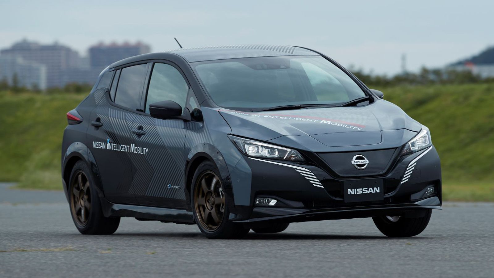 日産が担う最新 4輪制御技術 は何が違うのか 西村直人の乗り物見聞録 東洋経済オンライン 社会をよくする経済ニュース