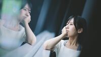 元ホステスの占い師が見た｢転落する人の共通点｣ 夜の銀座で見たトラブルに巻き込まれやすい人