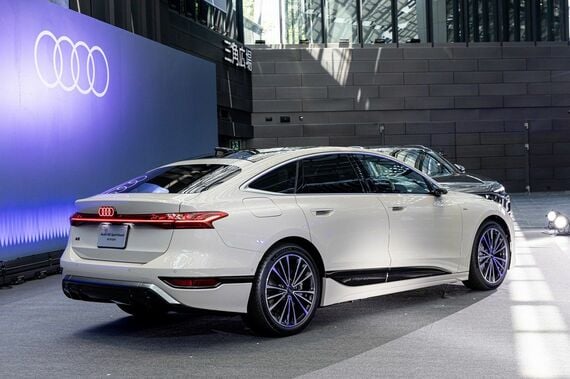 A6 Sportback e-tronのリアビュー