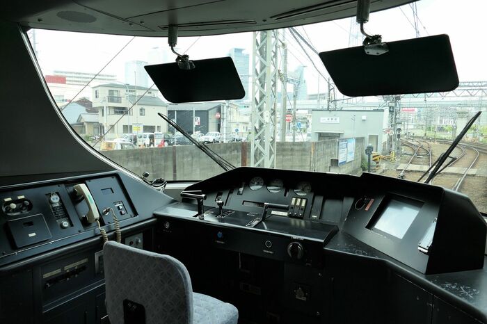 アーバンライナー・ネクストの運転席