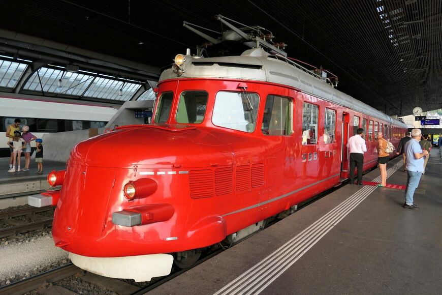 古典的な電車も動態保存、レストラン列車として運転（筆者撮影）