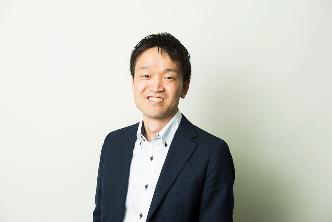 谷山大三郎（たにやま・だいざぶろう）スタンドバイ代表取締役1982年生まれ。リクルートを経て、NPO法人企業教育研究会の職員として教育の現場に携わる。自身の経験からいじめ対策に本腰を入れたいという願いの下、NPO在職中にストップイットジャパンを起業。2022年にスタンドバイに社名変更。千葉大学教育学部附属教員養成開発センター特別研究員、一般社団法人standbyyou代表理事